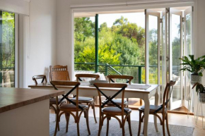 Pembroke, Daylesford